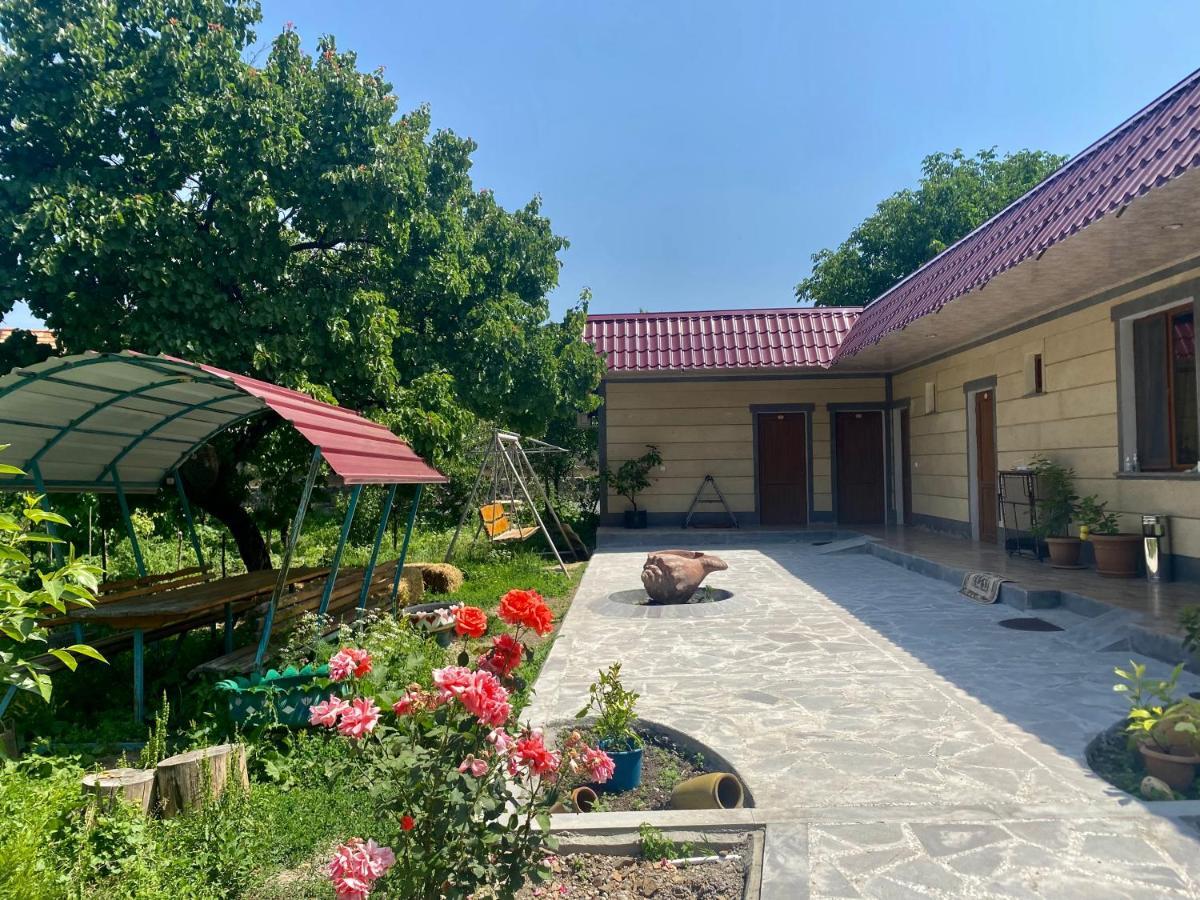Aghasu Tun B&B Odzun 외부 사진