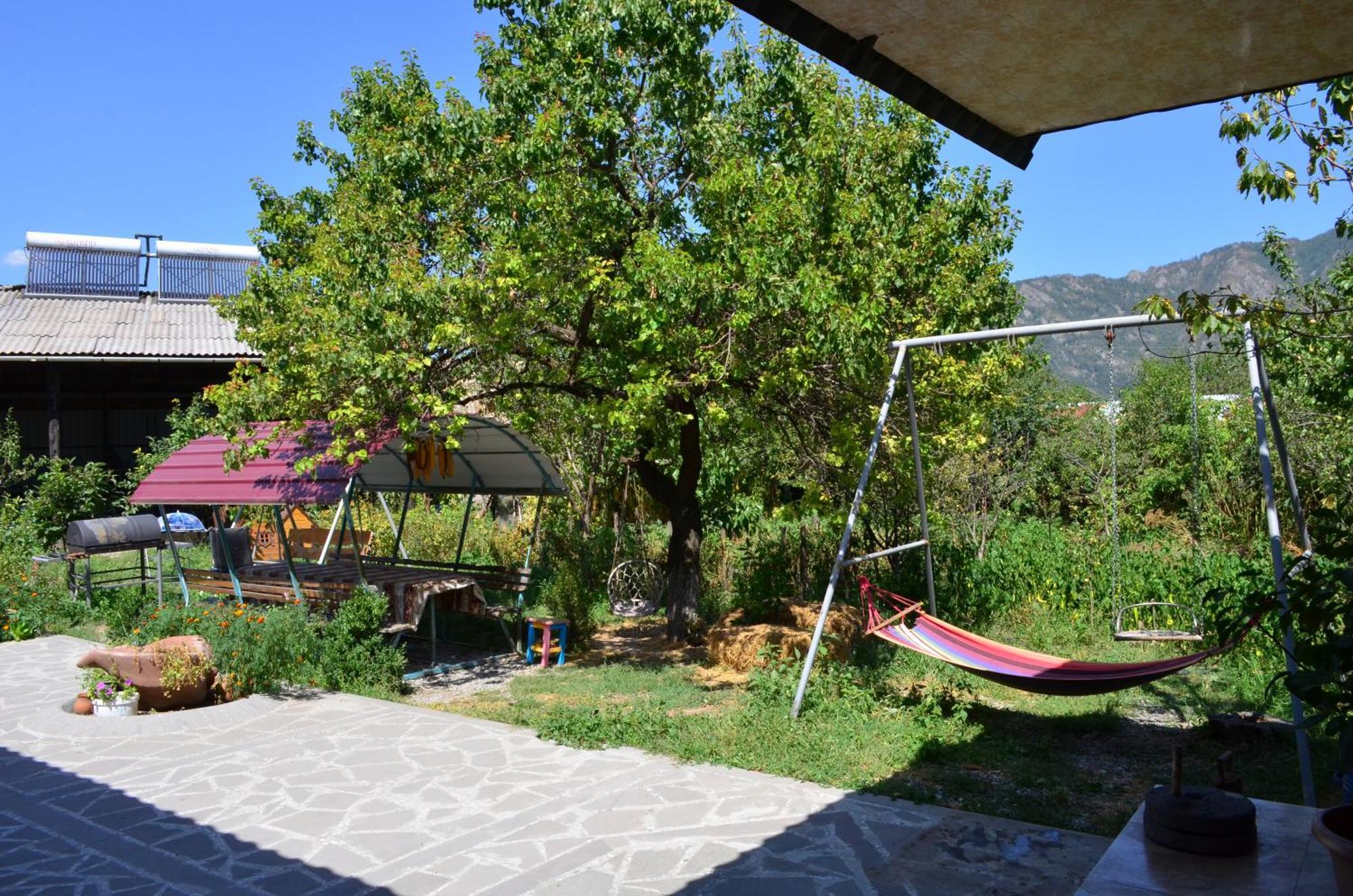 Aghasu Tun B&B Odzun 외부 사진